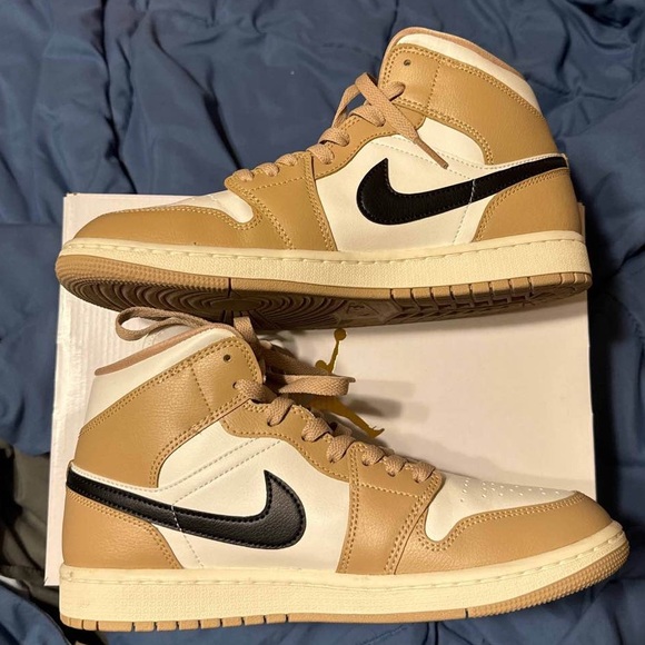 Women’s Air Jordan 1 Mid Desert - Picture 2 of 9